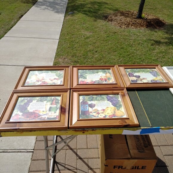 SET OF FIVE WATERCOLOR WINE PRINTS IN STEPPED PINE WOOD FRAMES WITH GLASS - Picture 3 of 16